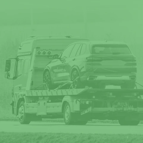 compensa_900x900_vehicle_towing_8031-849c999b4cf9da5e2aba92718676dee8.jpg